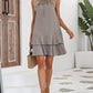 🎉 💃 Damenkleid mit Schleife und geometrischem Muster