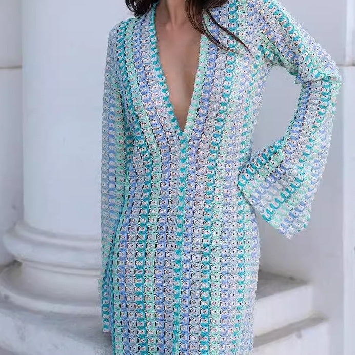 Rochie la modă cu decolteu adânc în V-1