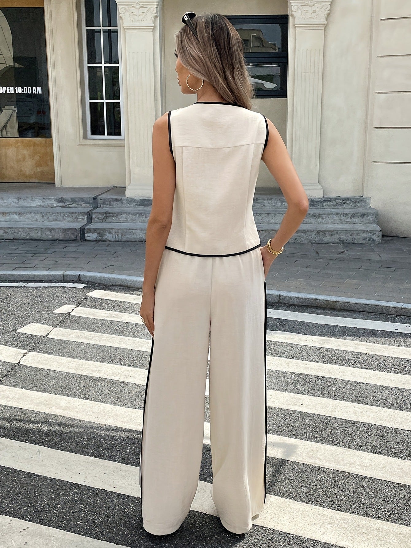 Vesta fără mâneci pentru femei + pantaloni-3