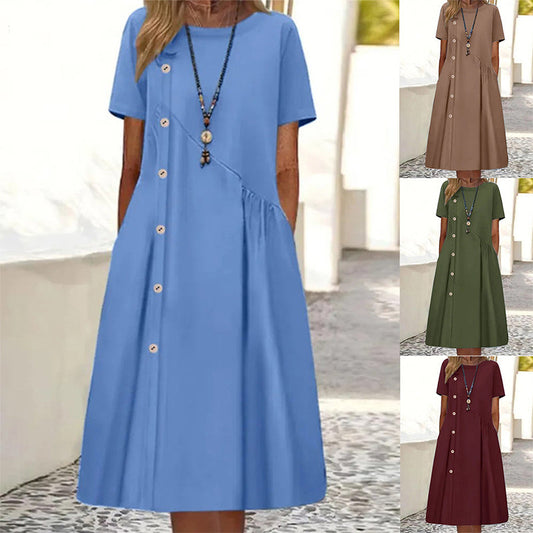 Rochie de damă cu nasturi, la modă
