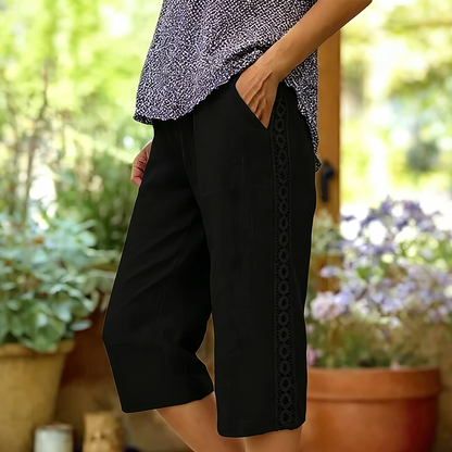 Pantaloni Capri Casual pentru Femei cu Detaliu de Dantelă Laterală