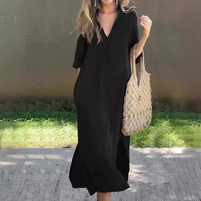 Rochie elegantă cu decolteu în V și croială cu despicătură