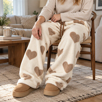 👖 Damen Plüschhose Herzprint weit